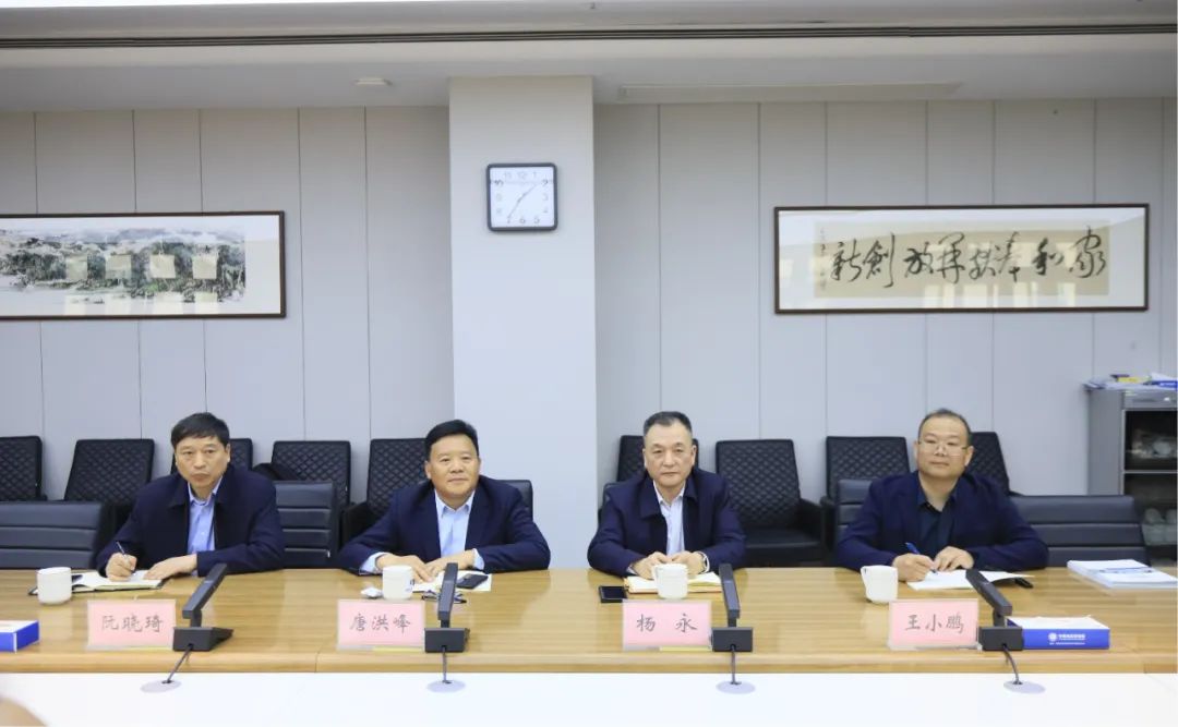 花花牛乳業(yè)集團(tuán)黨委書記、董事長(zhǎng)唐洪峰一行赴中原食品實(shí)驗(yàn)室同中國工程院院士、中原食品實(shí)驗(yàn)室主任任發(fā)政座談交流